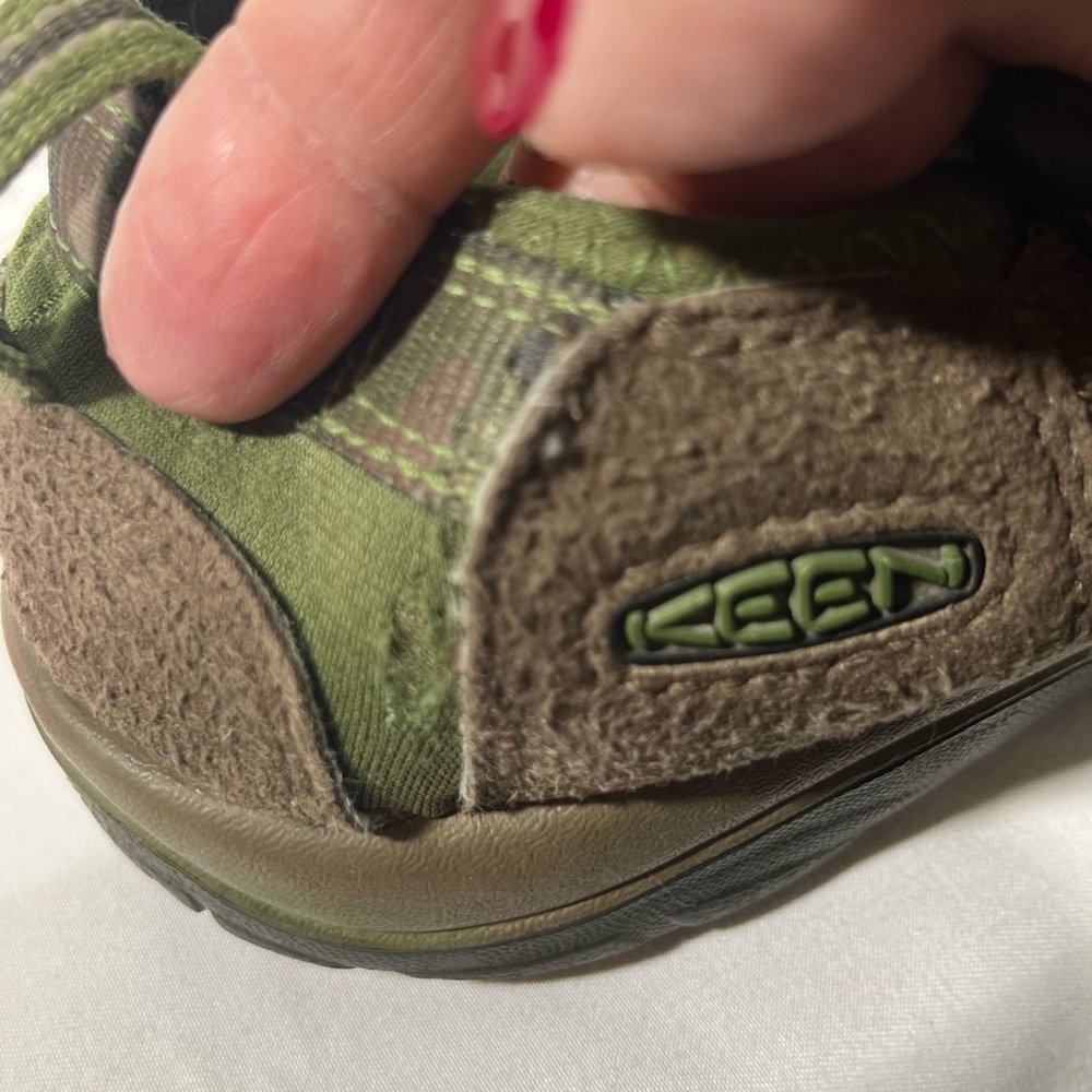 Keen Newport Camo Outdoor Unisex Sandals Comfy Closed Toe Boys Sz 4 Women Sz 7 - Picture 9 of 13